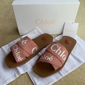 Chloe flats